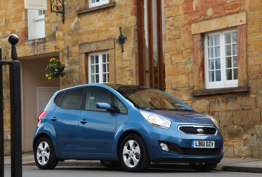  Kia Venga 2012 года  (фото 23 из 27)